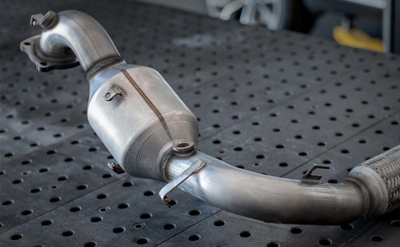 MagnaFlow Conv DF 00-04 Tundra Rear 3.4L
